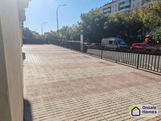 Local comercial en alquiler en Zona Miraflores en Marbella