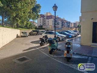 Local comercial en alquiler en Zona Miraflores en Marbella