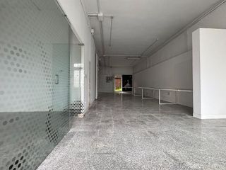 Local comercial en venta en Zona de Plaza de Barcelos en Pontevedra