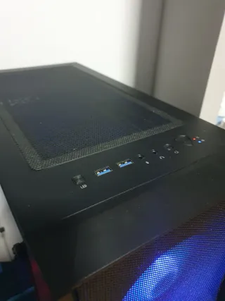 PC Gaming + Monitor + Teclado y Ratón