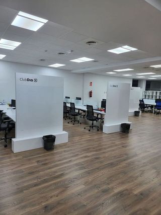 Oficina en alquiler en Palacio de Congresos - Urbadiez - Entrepuentes en Sevilla