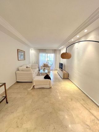 Piso en alquiler en Puerto Banús en Marbella