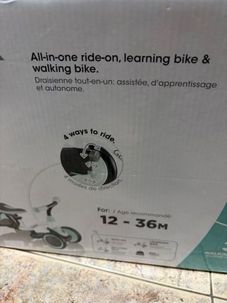 Triciclo infantil con manillar de empuje