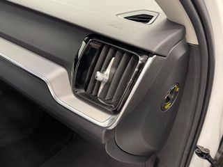 Volvo V60 B4 D PLUS DARK AUTO