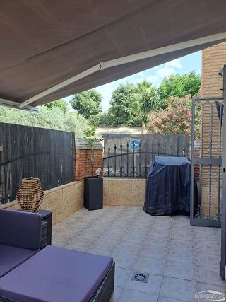 Casa adosada en venta en Lucena