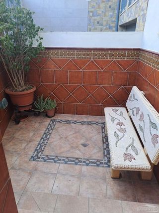 Casa adosada en venta en Lucena