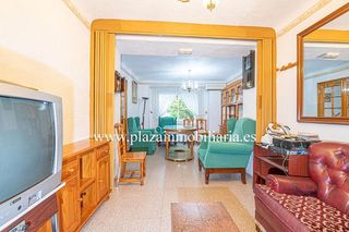 Chalet en venta en Lucena