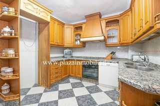 Chalet en venta en Lucena