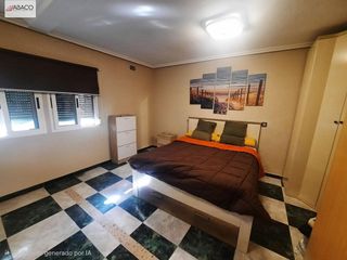 Piso en venta en Juan XXIII en Alicante