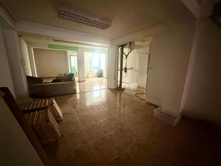 Oficina en venta en Mercado en Alicante