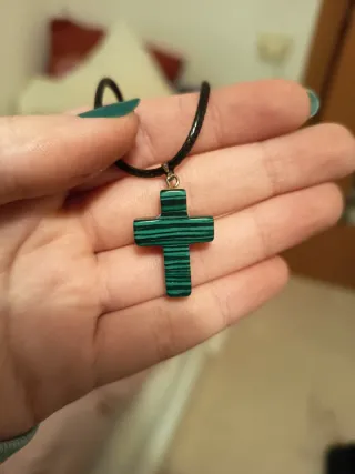 Collar Cruz Piedra Malakita Nuevo