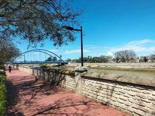 Local comercial en venta en Núcleo Urbano en Chiclana de la Frontera