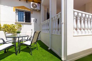 Casa adosada en venta en Centro en Torrevieja