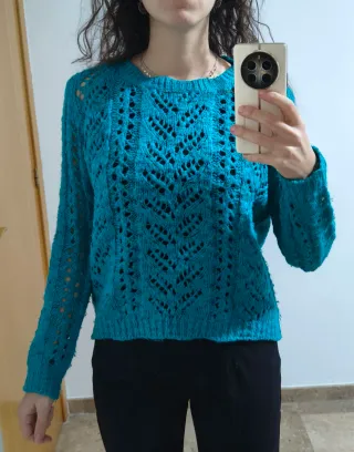 Jersey azul con calados