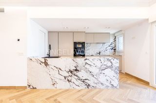 Piso en venta en Triana Casco Antiguo en Sevilla