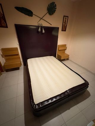 Cabecero polipiel berenjena