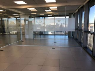 Oficina en alquiler en Zona Industrial en Alcobendas