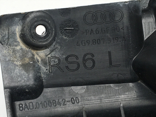 Cubierta escape izquierda RS6 4G