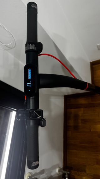 Patinete Eléctrico Negro y Gris, un mes de uso.