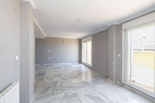 Casa pareada en venta en Bola de Oro - Serrallo en Granada