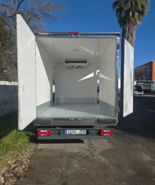 Camion frigorífico iveco daily 3500kg
