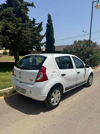 Dacia Sandero 2009