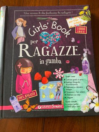 Girls' book per ragazze in gamba. Con adesivi