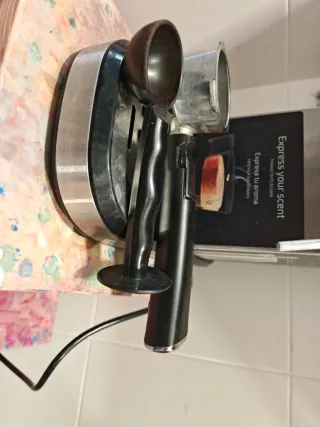 Cafetera Express Cecotec Cafelizzia