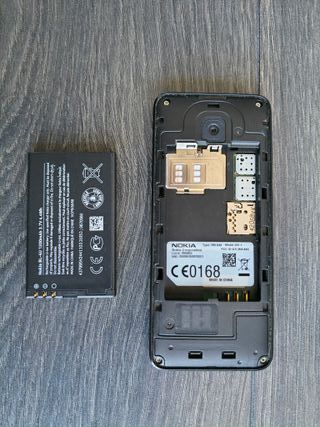 Nokia 301 RM-840 (2G/3G) – Teléfono clásico