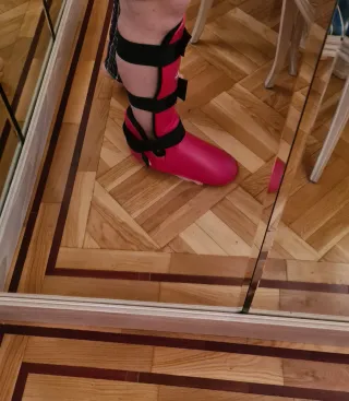 Espinilleras Muay-Thai MMA NKL Rojas