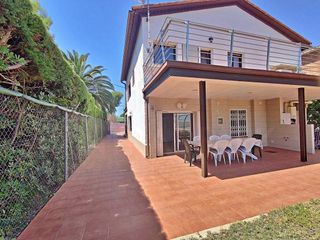 Chalet en venta en Coma-Ruga en Vendrell, El