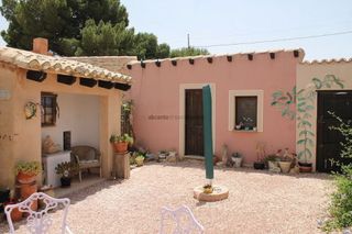 Casa rural en venta en Yecla
