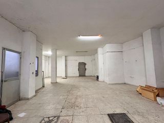 Local comercial en alquiler en Palacios y Villafranca (Los)