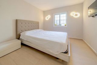 Casa adosada en alquiler en Nueva Andalucía centro en Marbella