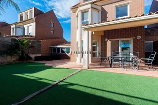 Casa en alquiler en Mas Camarena en Bétera