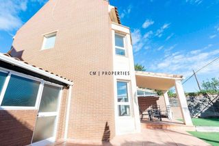 Casa en alquiler en Mas Camarena en Bétera