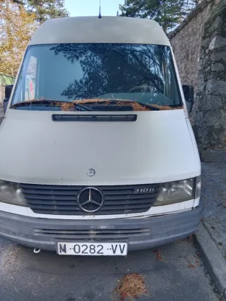 Mercedes-Benz eSprinter 1998
