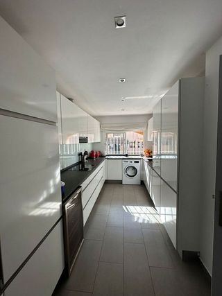 Casa adosada en venta en Los Naranjos - Las Brisas en Marbella