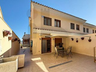 Casa adosada en venta en Alcoy/Alcoi