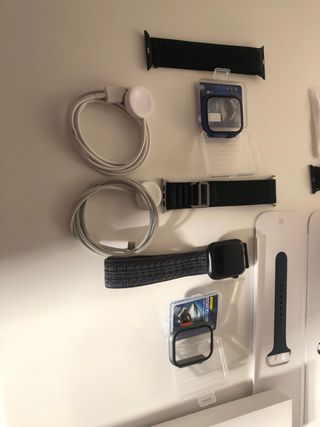 Apple Watch Negro/Plateado con Accesorios