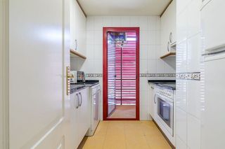 Piso en alquiler en Valdeacederas en Madrid