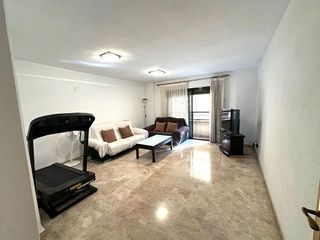 Piso en venta en Mercado en Alicante