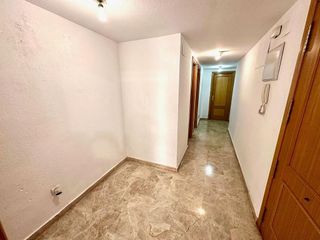 Piso en venta en Mercado en Alicante