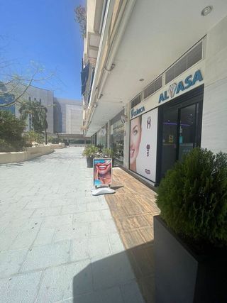 Local comercial en alquiler en Puerto Banús en Marbella