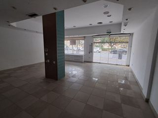 Local comercial en alquiler en Zona Miraflores en Marbella