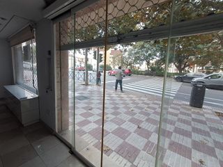 Local comercial en alquiler en Zona Miraflores en Marbella
