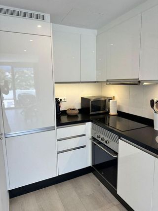 Piso en alquiler en Los Naranjos - Las Brisas en Marbella