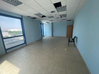 Oficina en venta en San Jerónimo - La Bachillera en Sevilla