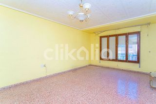 Piso en venta en Dolores