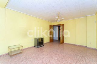 Piso en venta en Dolores